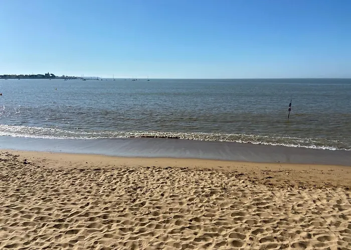 Maison 4 Personnes Avec Jardin, A 200 M De La Plage