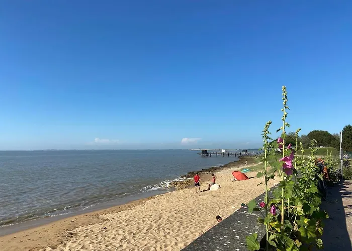 Maison 4 Personnes Avec Jardin, A 200 M De La Plage